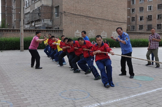 標題：運動會拔河
瀏覽次數(shù)：27988
發(fā)布時間：2018-05-30